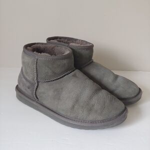 EMU Australia Stinger Micro Sheepskin Boots Grey Size US 7